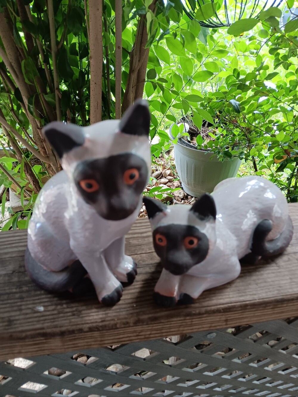 Vintage Pottery Siamese Cat Set